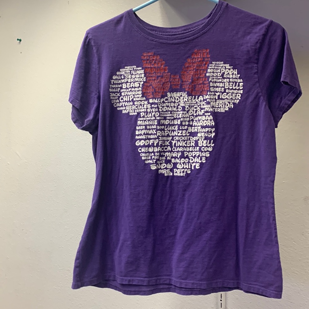Minnie Mouse tshirt medium